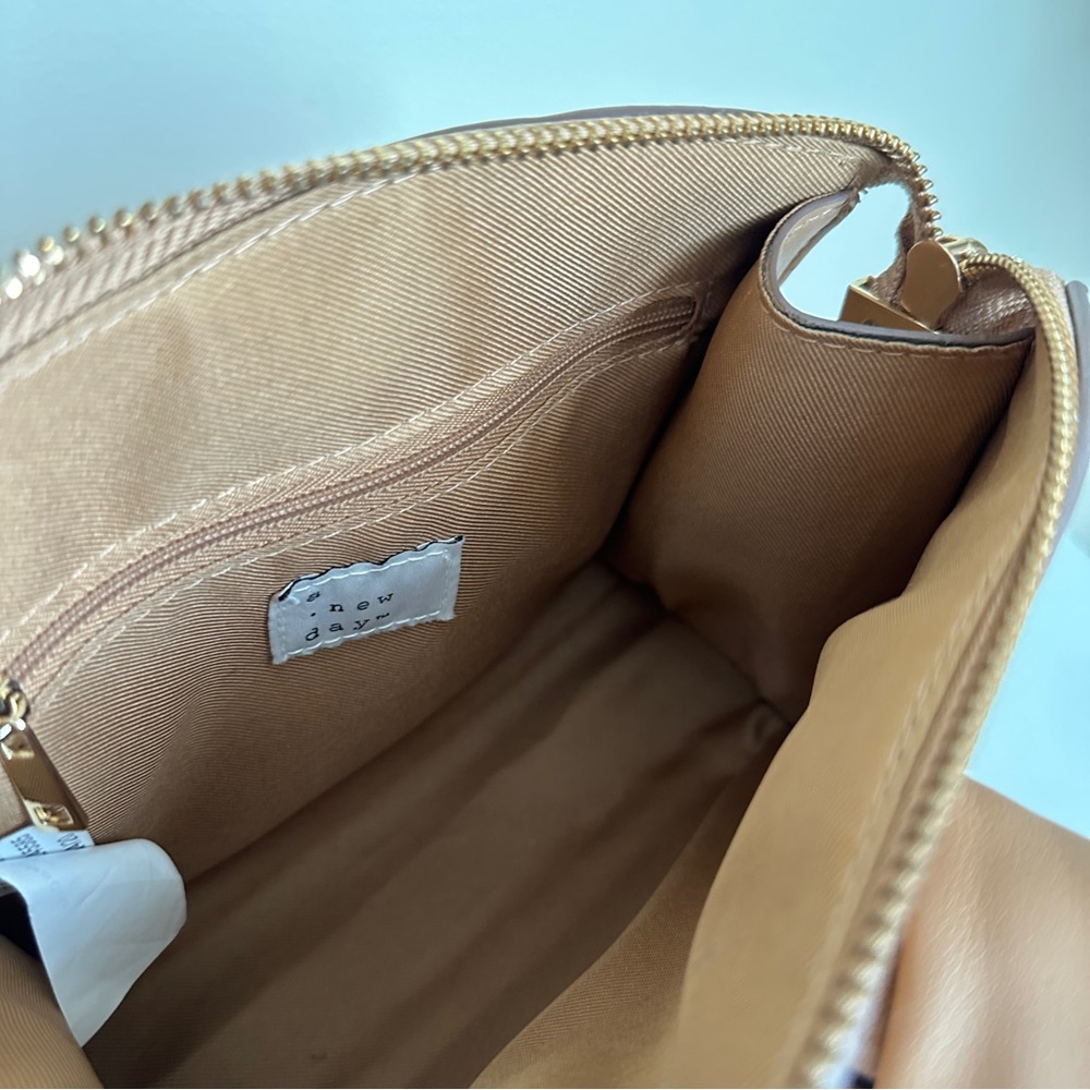 A New Day Knot Handbag - Picture 7 of 7
